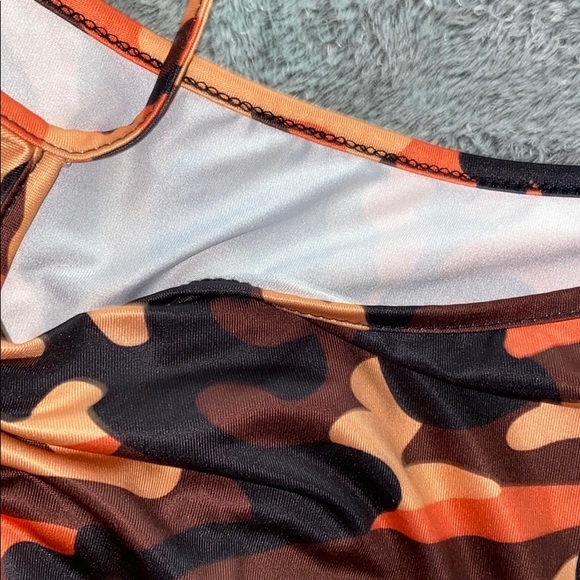 Dress - Picture 4 of 4